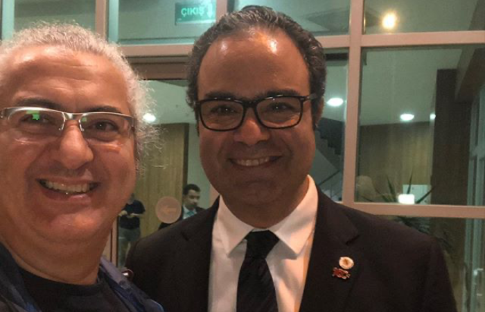 Sayın Sühan Ayhan ve eşi Pınar Hanım tarafından sahnelenen Kemal Müzikali’ni izledik 