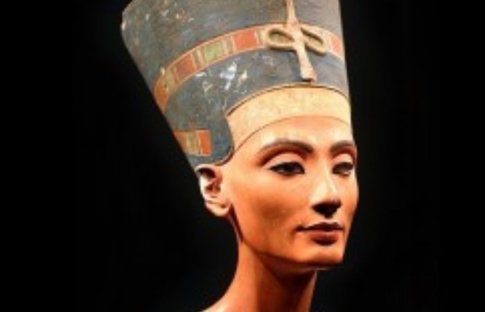 Nefertiti lift nedir?